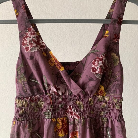 ๐ธ HM Summery Floral Burgundy Midi Dress โ Effortlessly Feminine! ๐ฟ - Picture 2 of 5